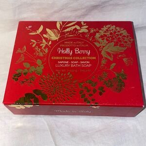 SAPONERIE MARIO FISSI Holly Berry Handmade Luxury Tuscan Soap- 2 bars